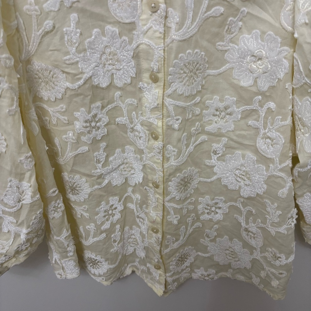 Anthropologie Ivory Floral Lace Button-Front Blouse - Picture 3 of 9